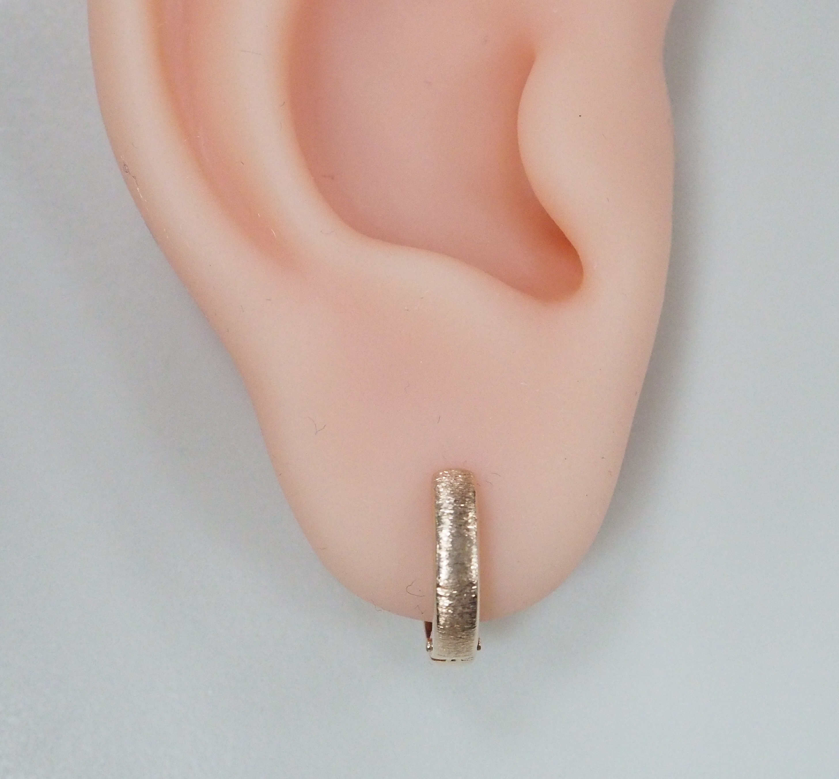 Серьги из золота